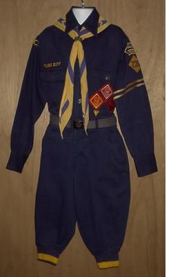 Early Cub Uniform